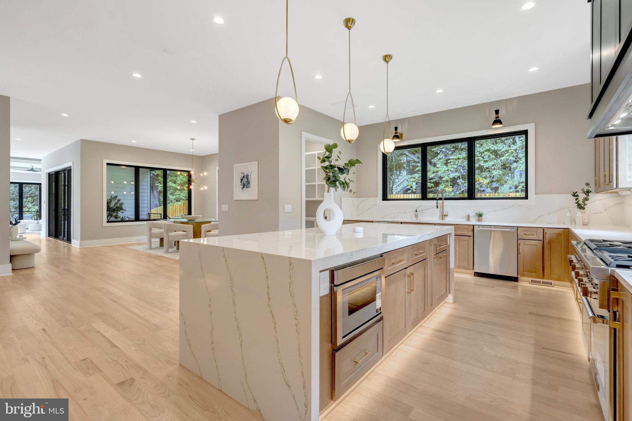 WEST LANGLEY - Residential