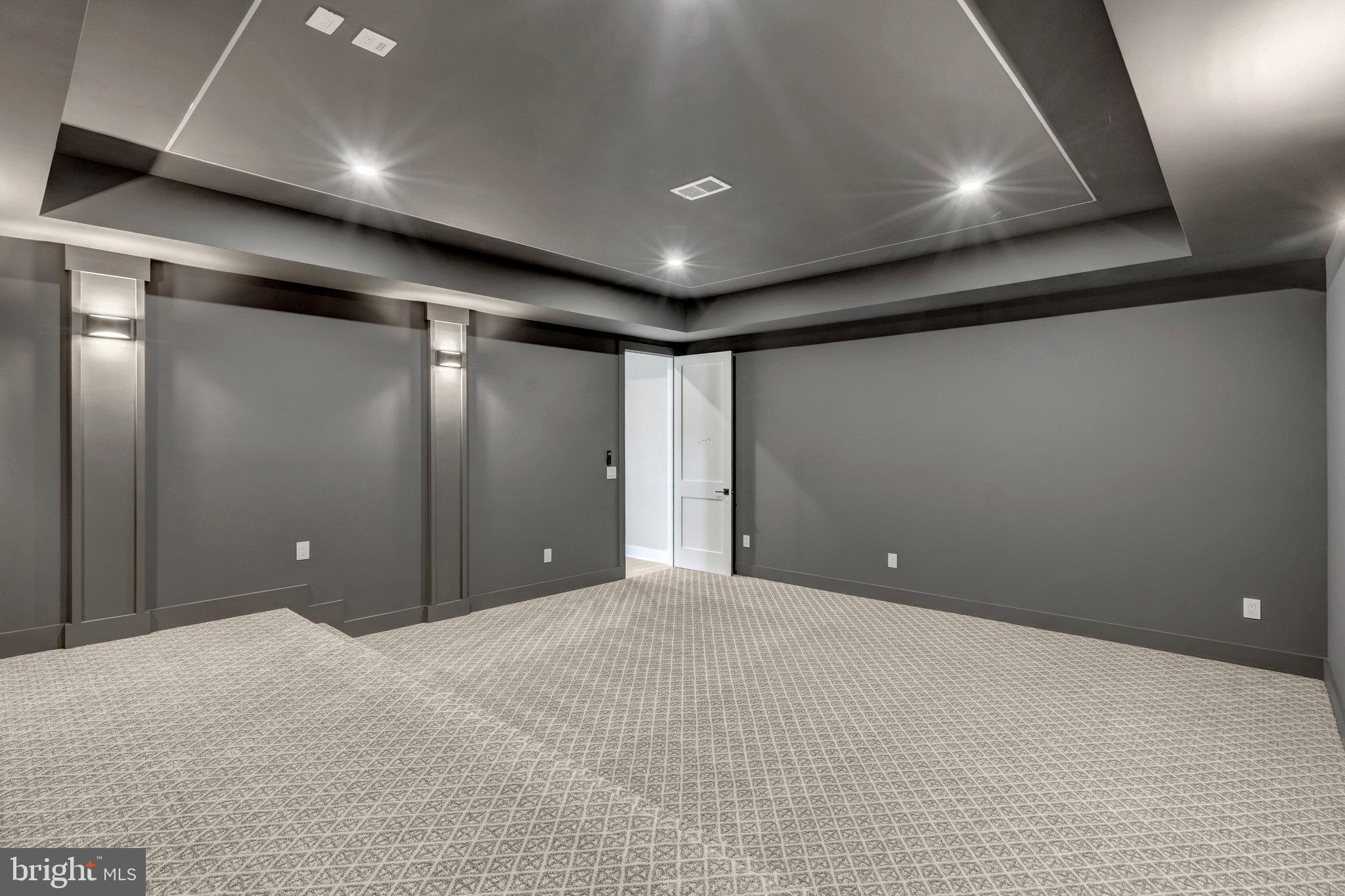 WEST LANGLEY - Residential