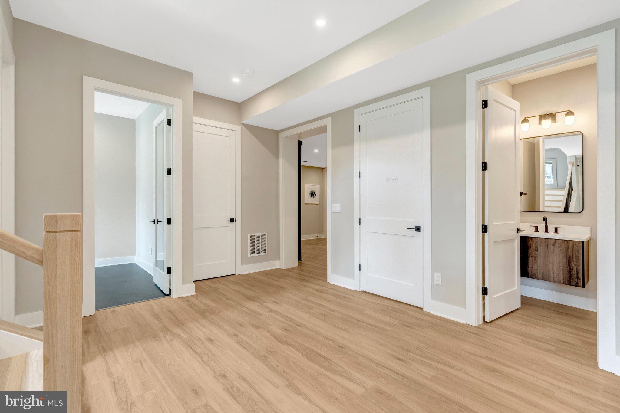 WEST LANGLEY - Residential