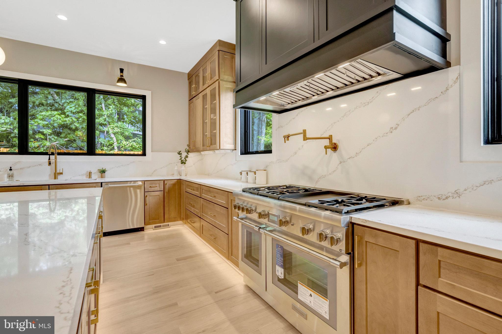 WEST LANGLEY - Residential