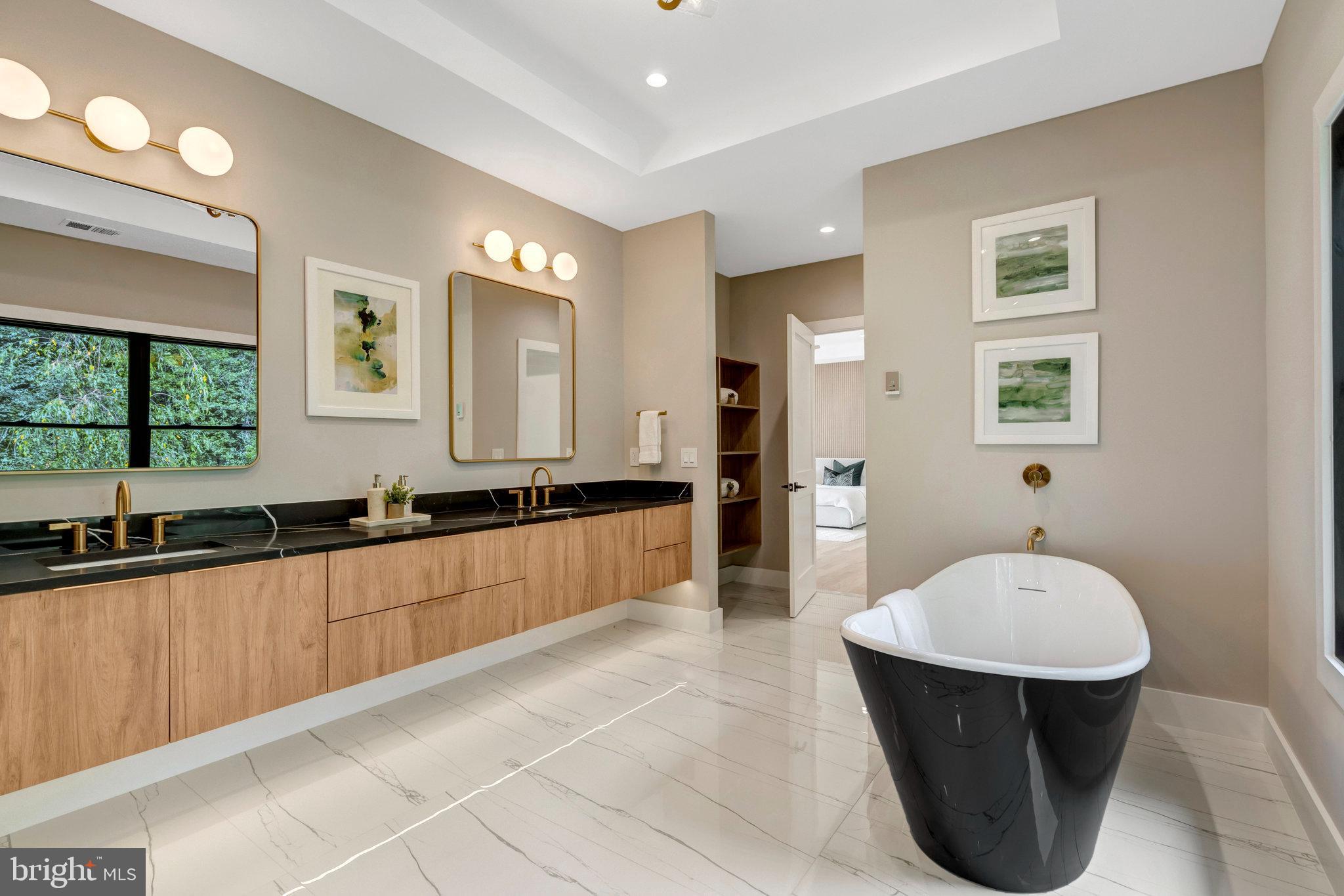 WEST LANGLEY - Residential