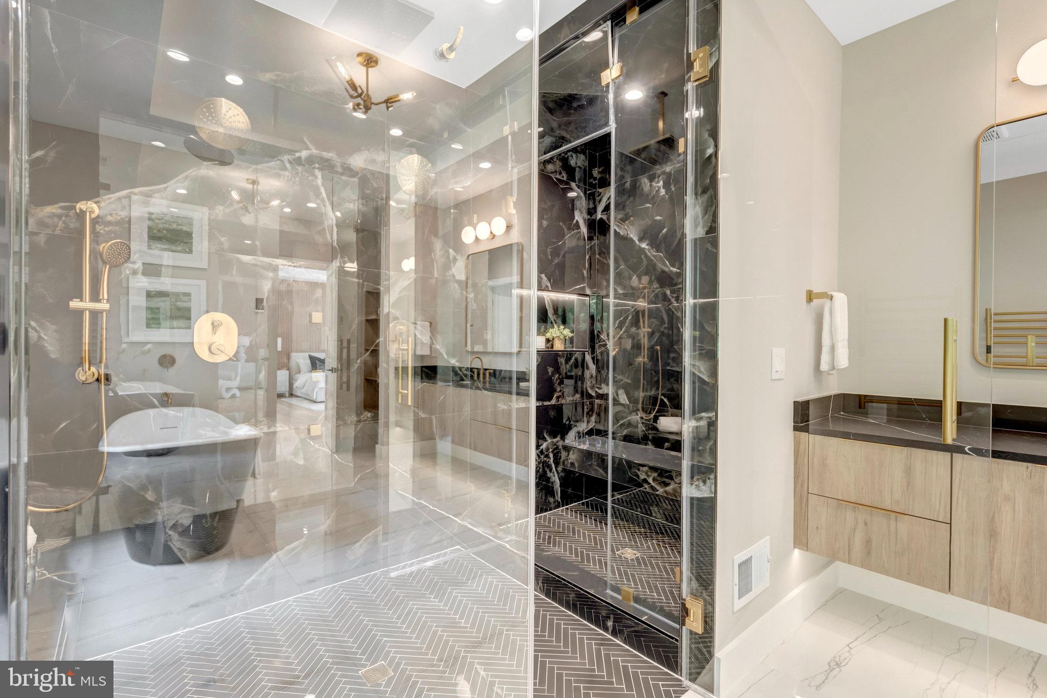 WEST LANGLEY - Residential