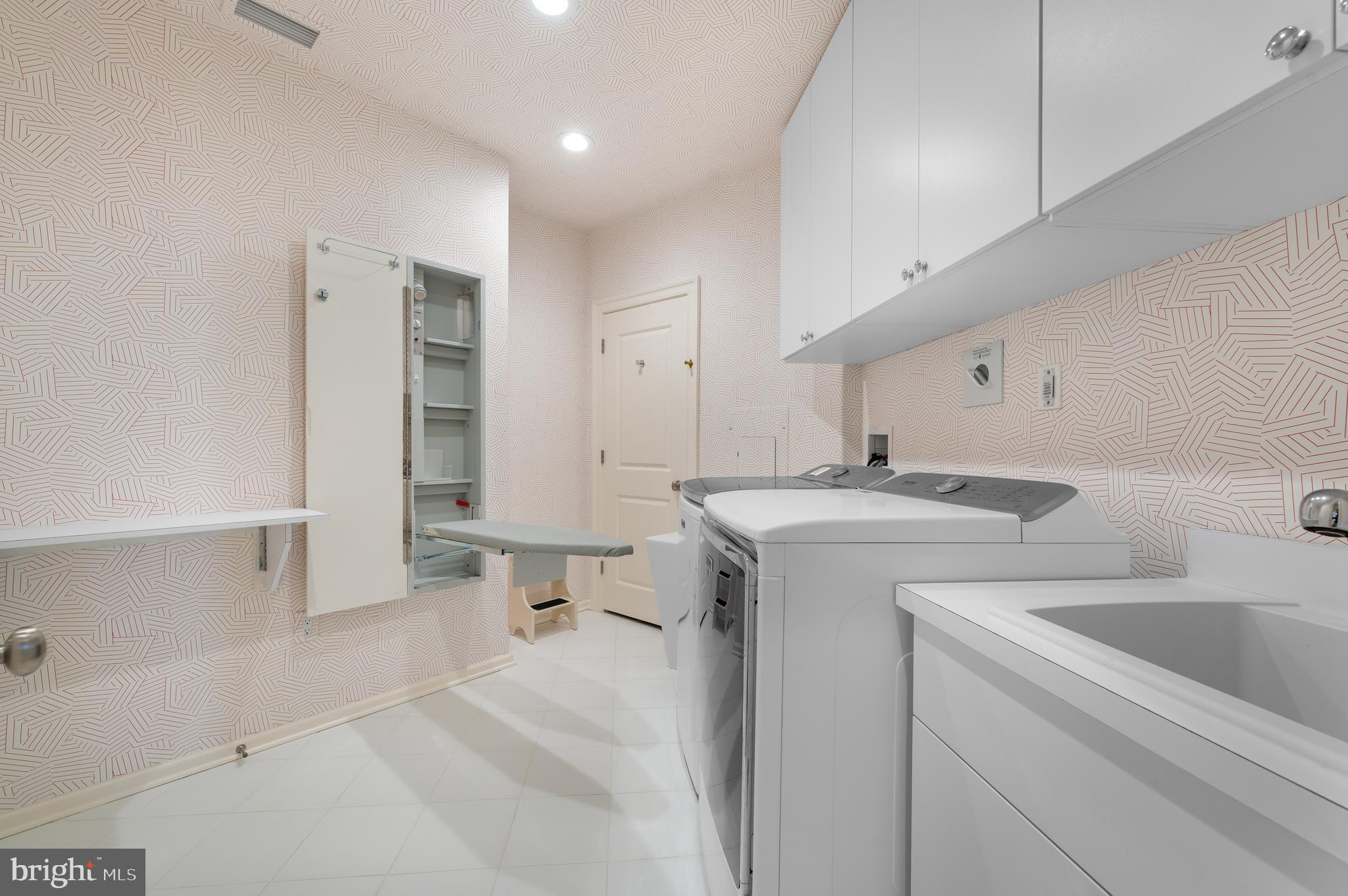 ATHERTYN - Residential