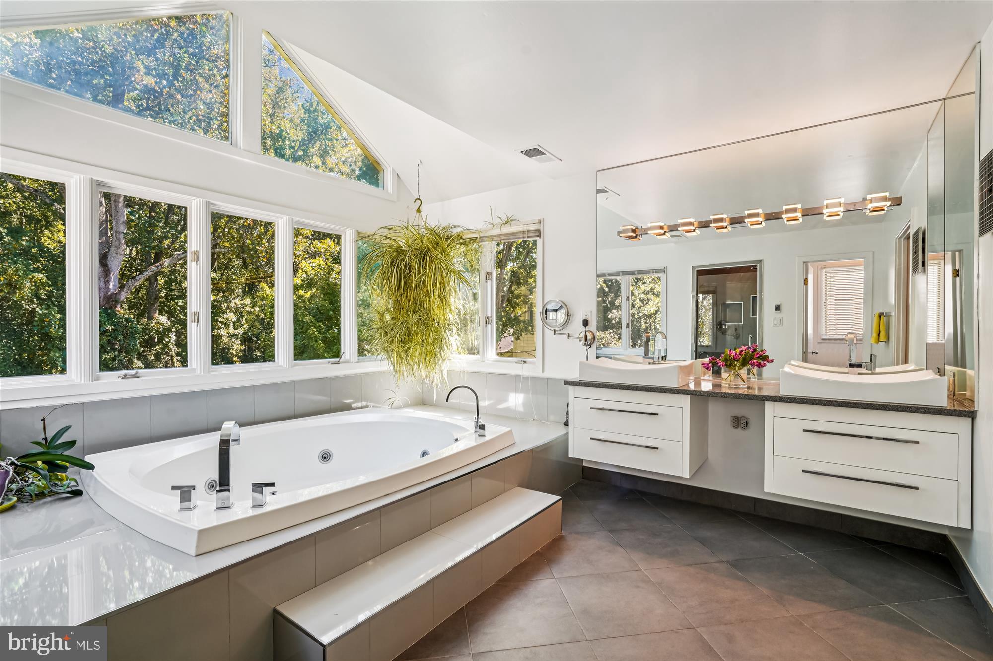 INVERNESS FOREST - Residential