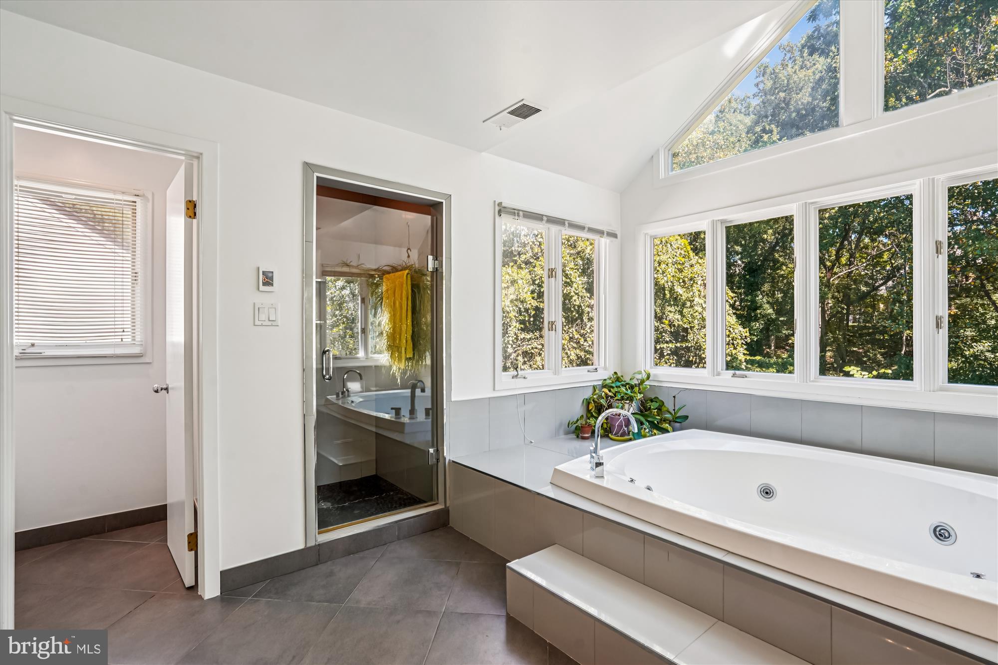 INVERNESS FOREST - Residential