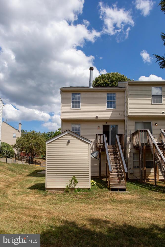 FOUNDERS WOODS - Residential