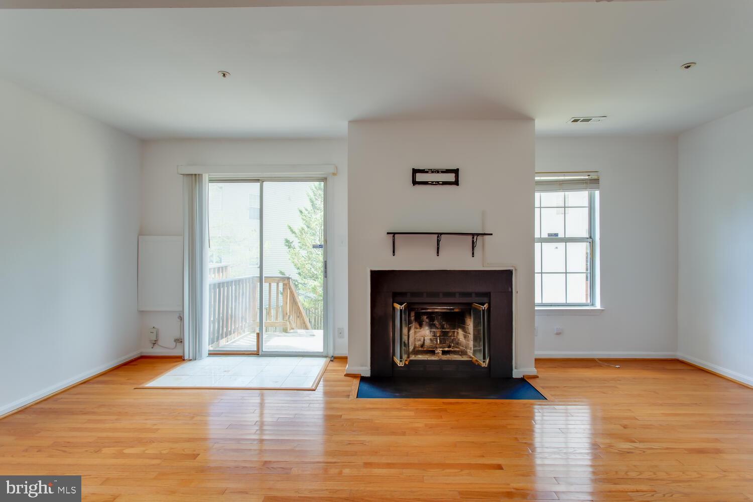 FOUNDERS WOODS - Residential