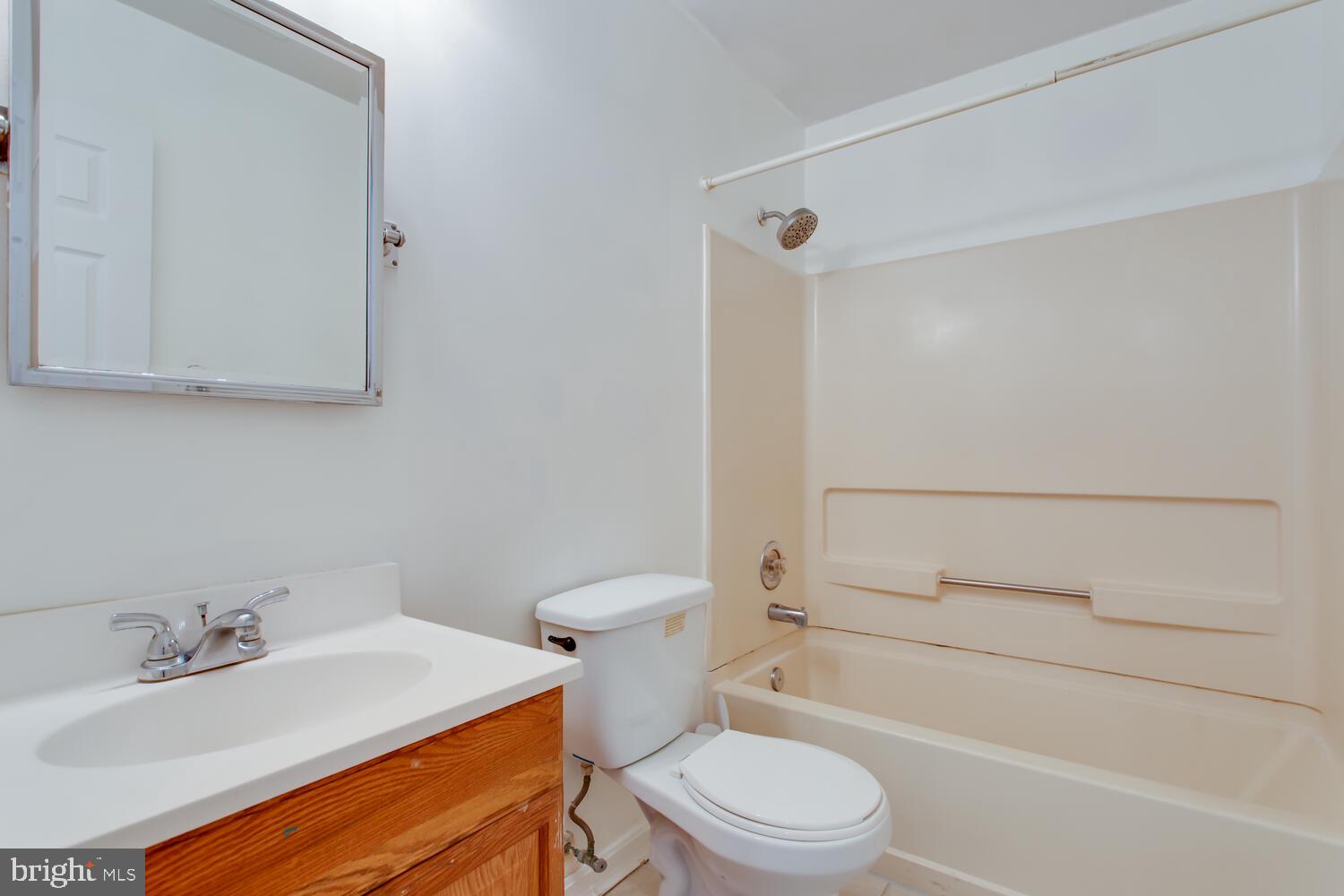 FOUNDERS WOODS - Residential