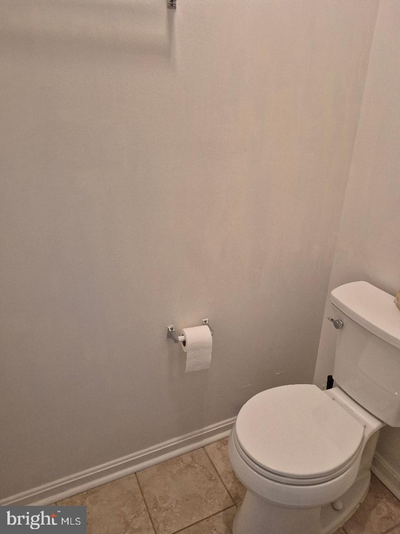 JEFFERSON VILLAGE TH - Residential Lease