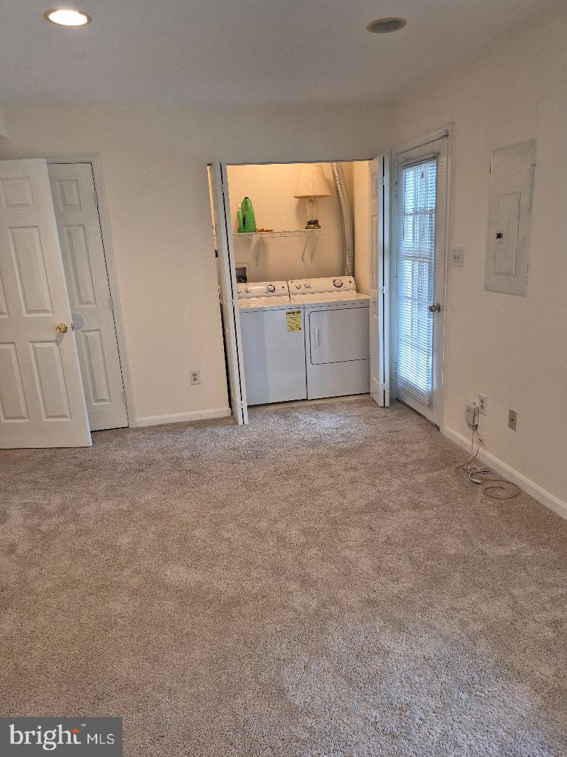 JEFFERSON VILLAGE TH - Residential Lease