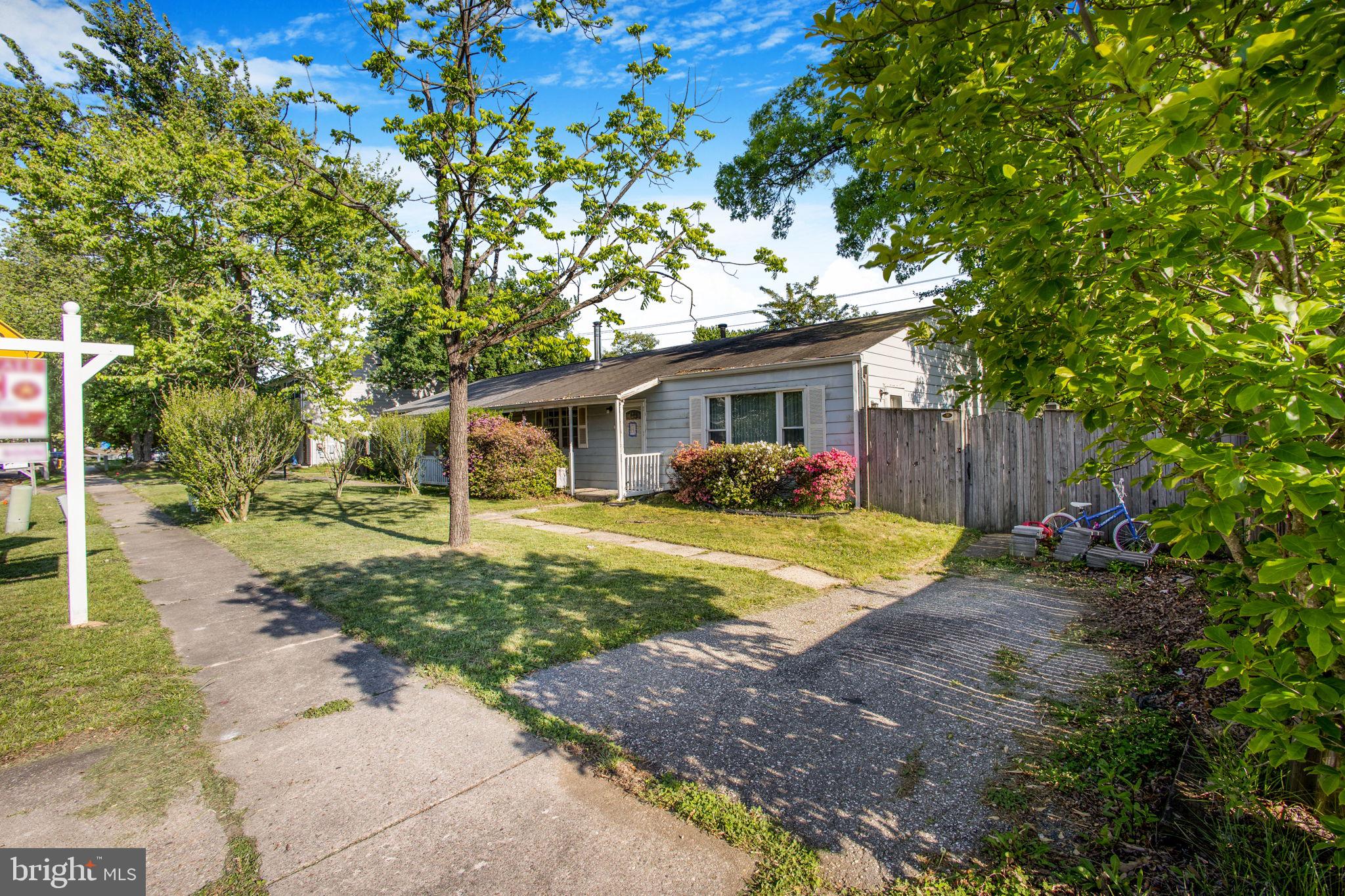 QUEENS PARK - Residential