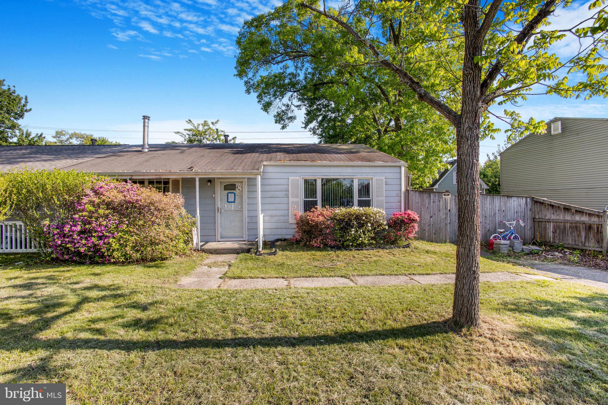 QUEENS PARK - Residential