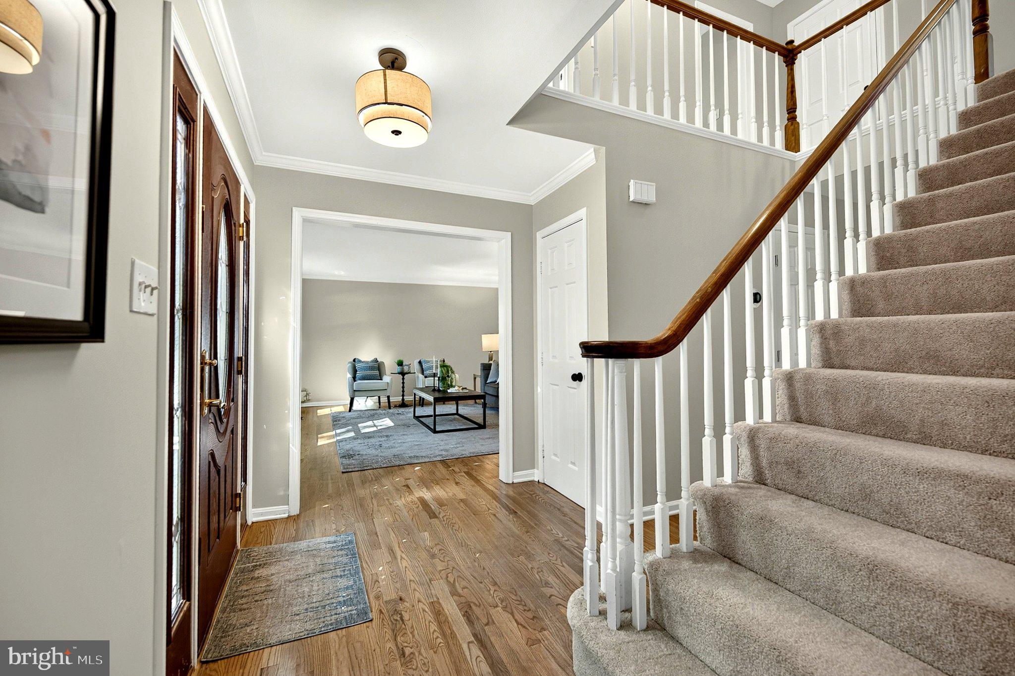 6200 MAPLE RUN COURT