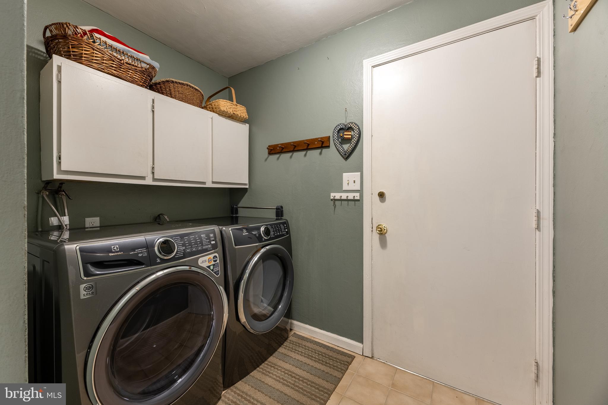 PARK FOREST VILLAGE - Residential