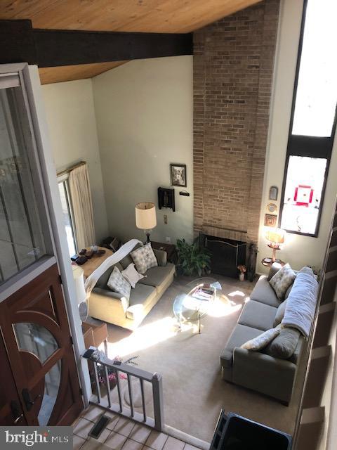 RESTON - Residential