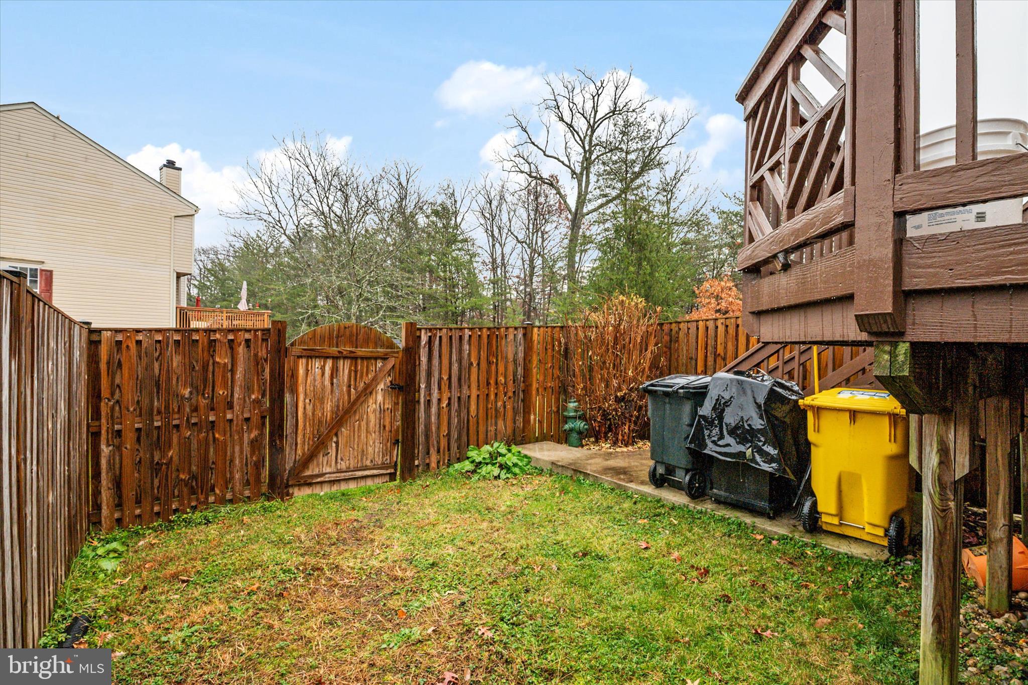 WEST COURTS AT PINEY ORCHARD - Residential
