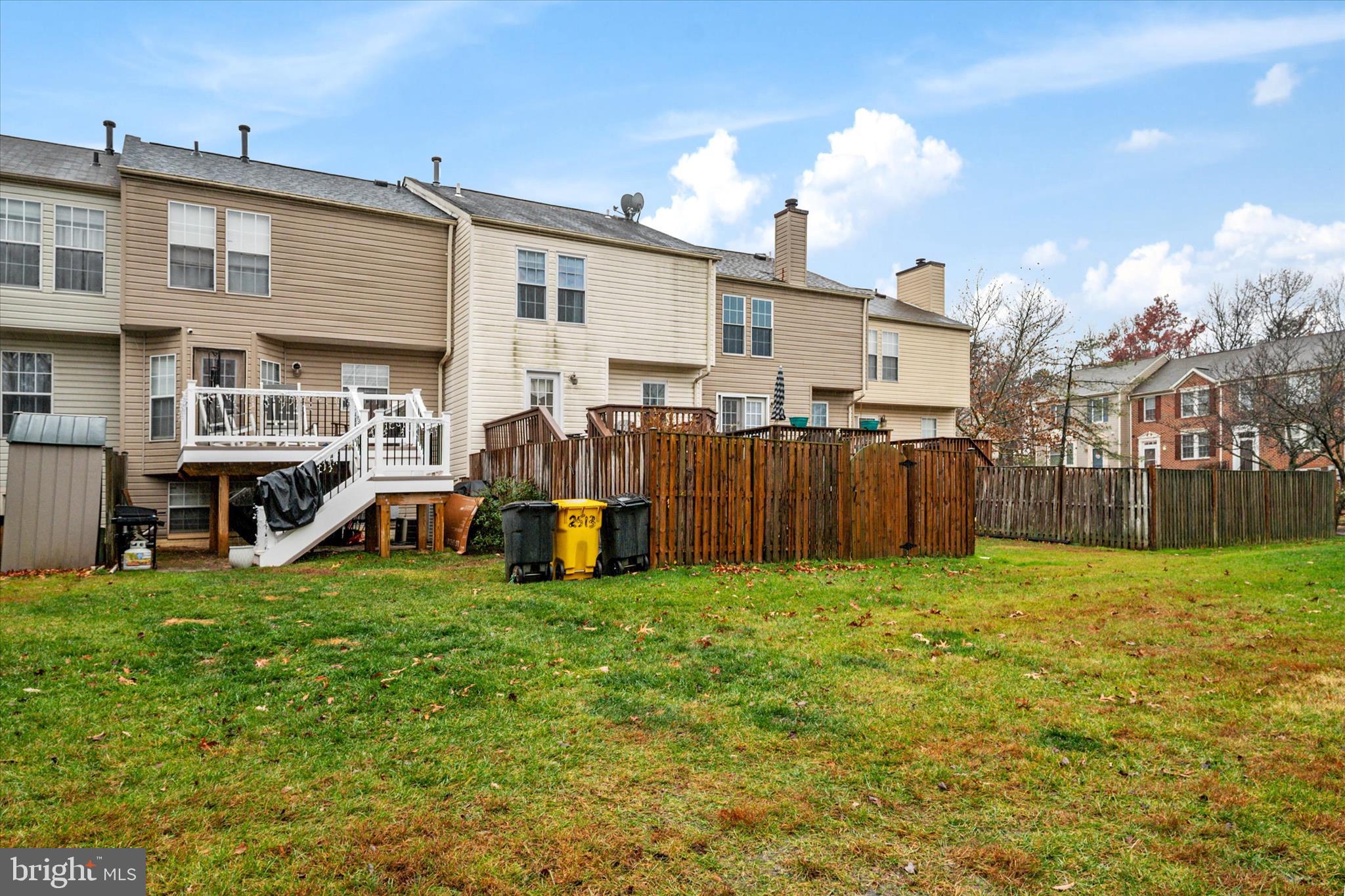 WEST COURTS AT PINEY ORCHARD - Residential