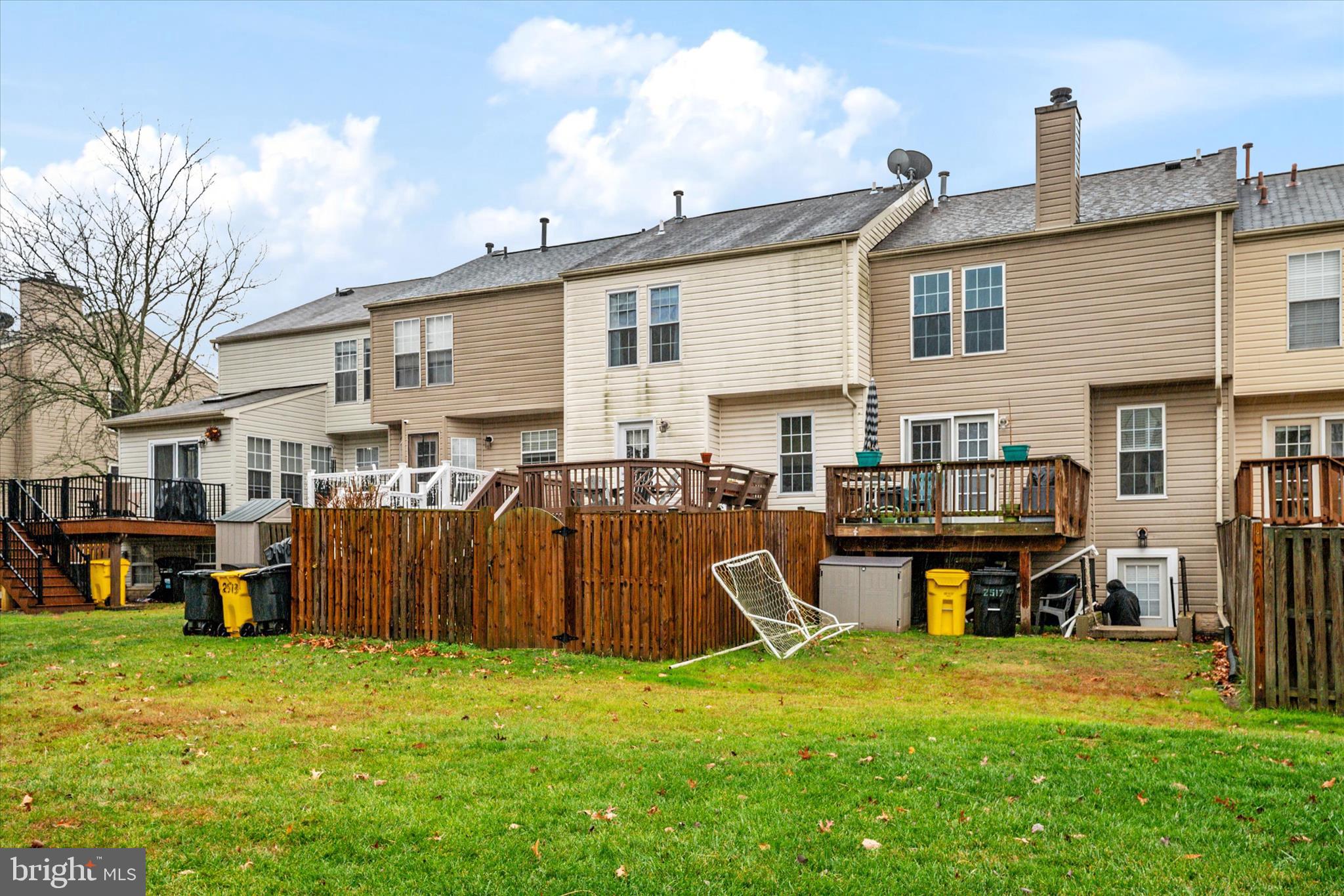 WEST COURTS AT PINEY ORCHARD - Residential