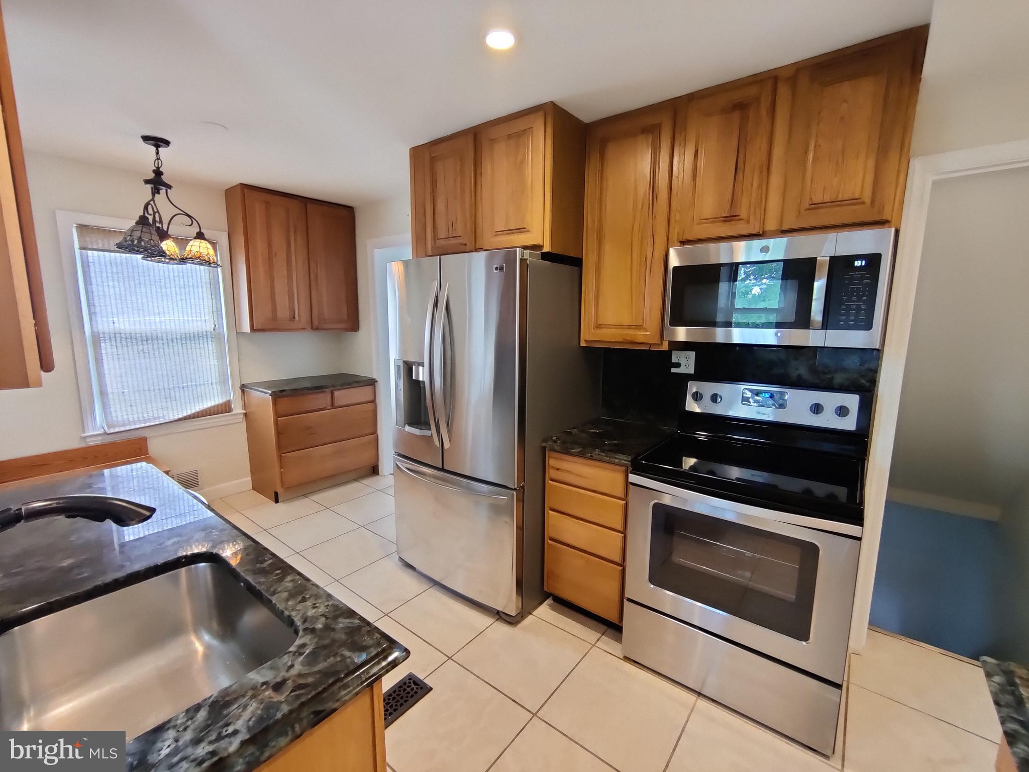 JEFFERSON MANOR - Residential Lease