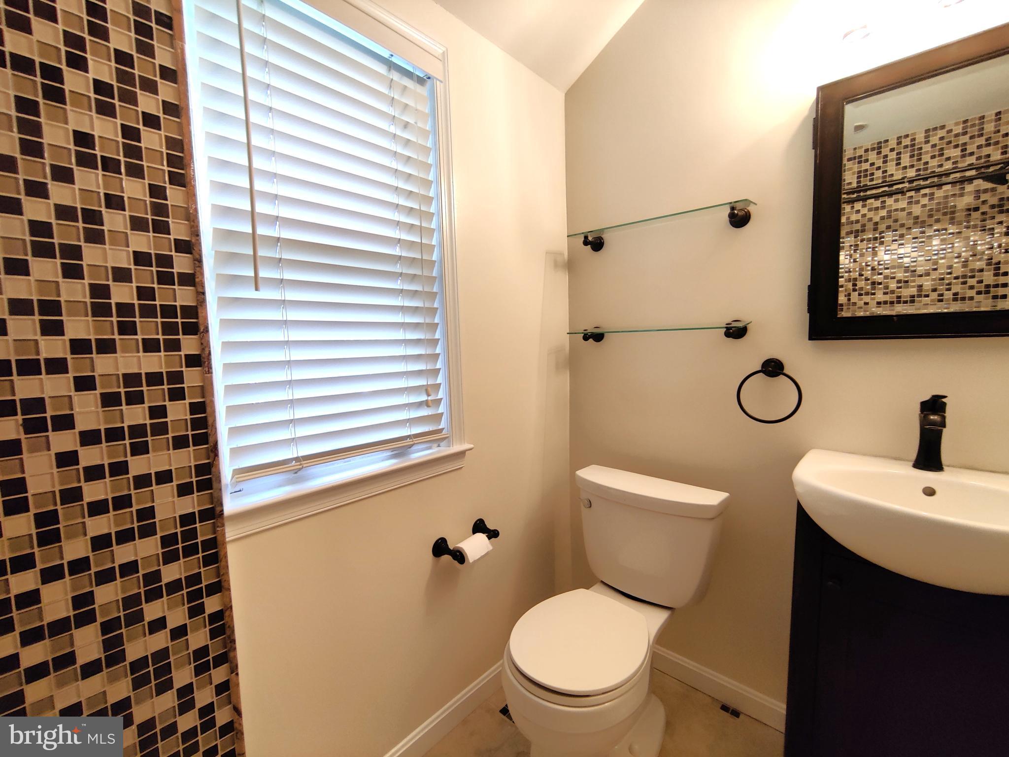 JEFFERSON MANOR - Residential Lease