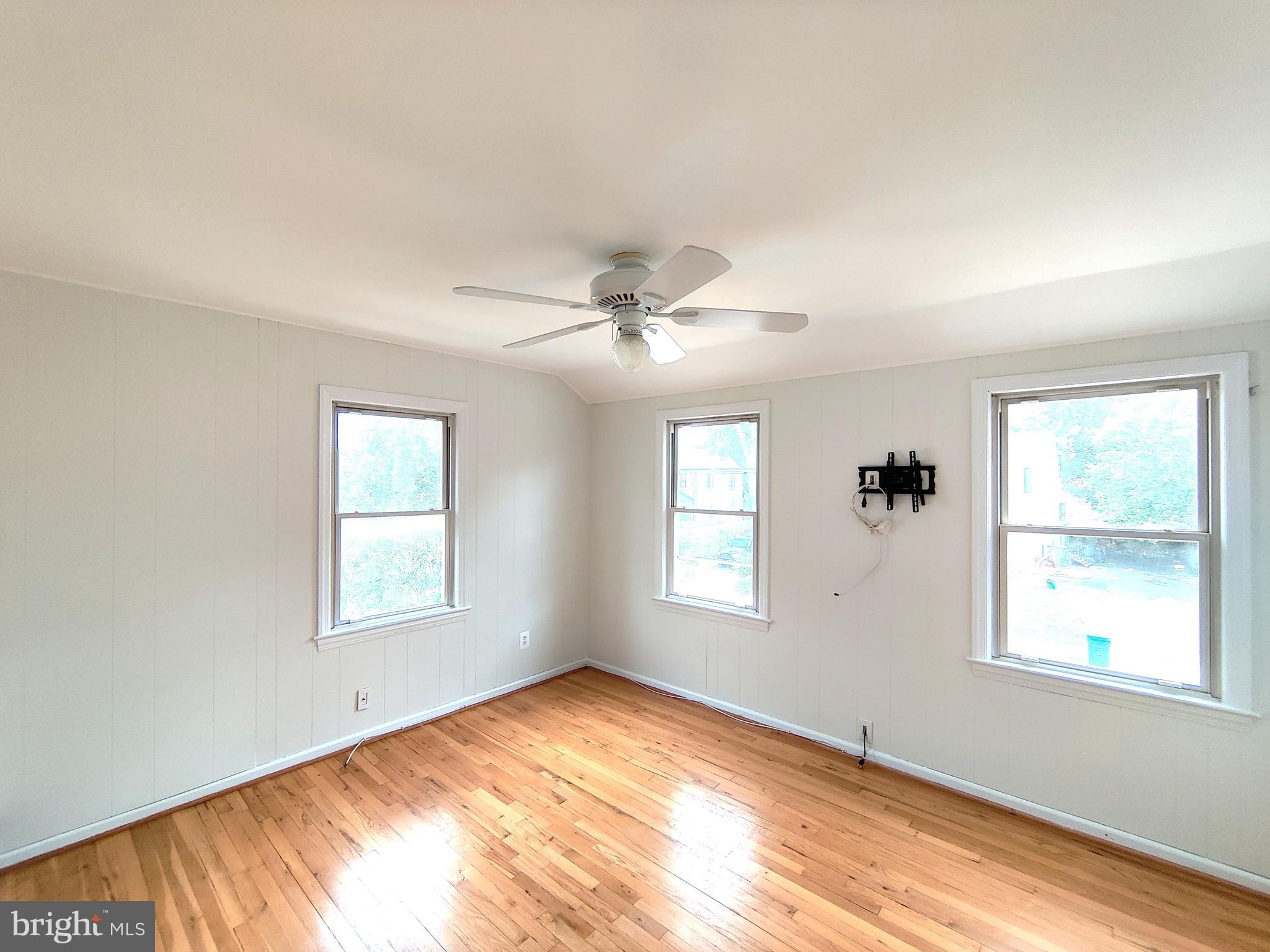 JEFFERSON MANOR - Residential Lease