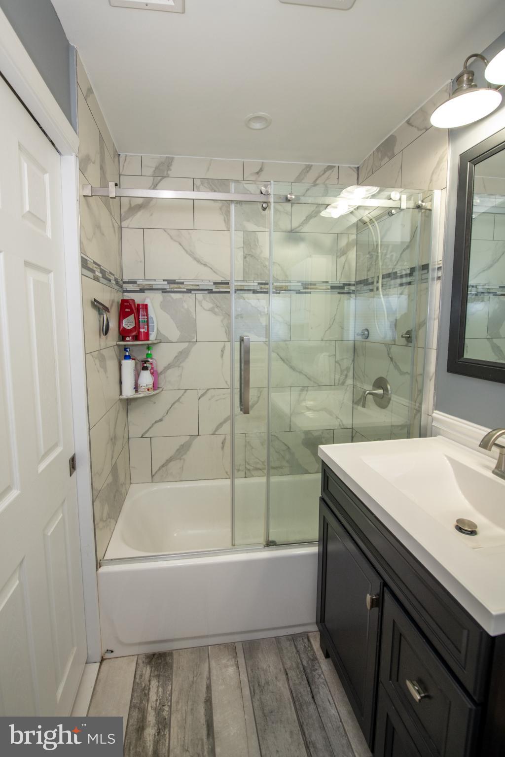 FOX CHASE - Residential