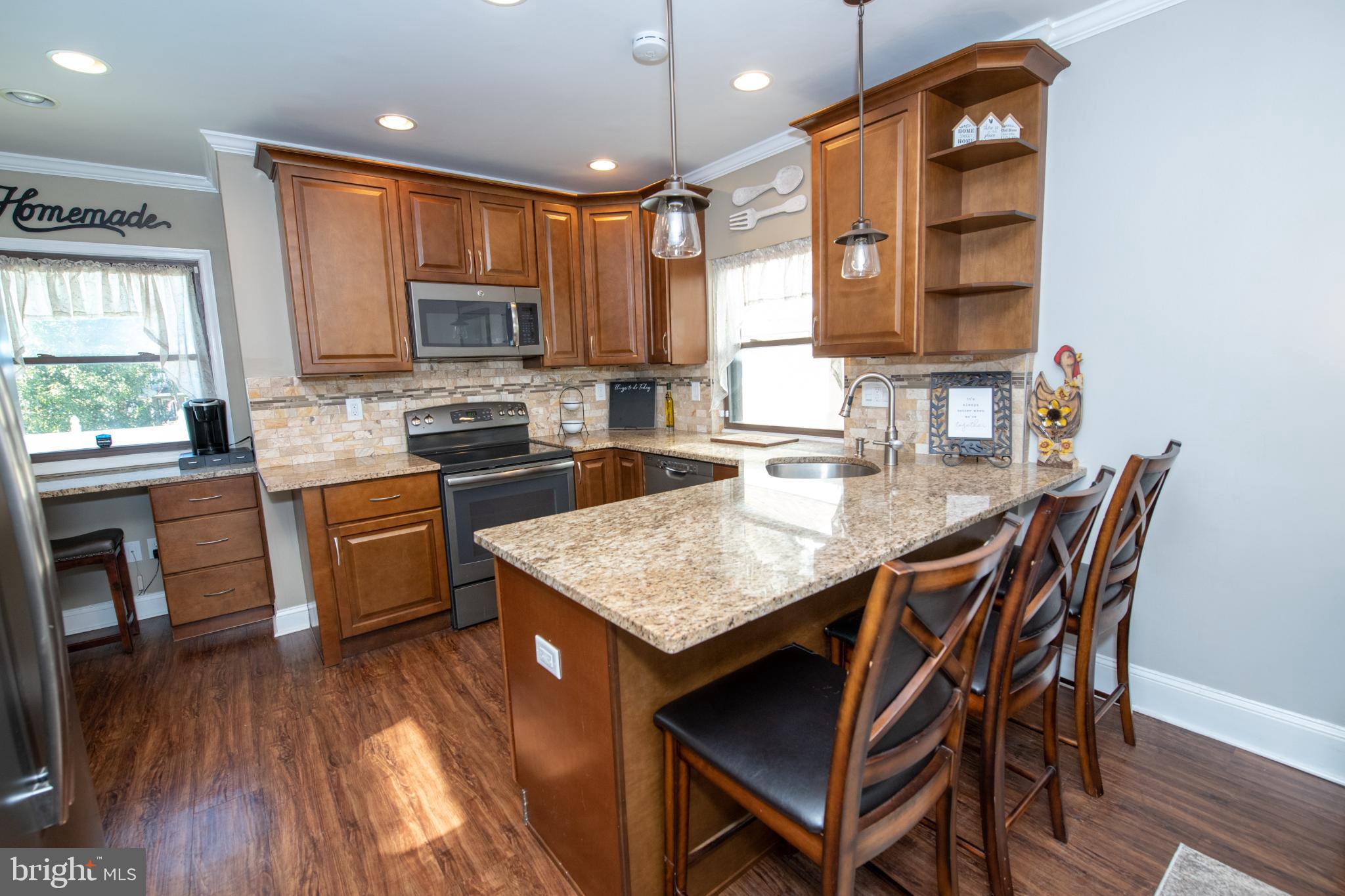 FOX CHASE - Residential