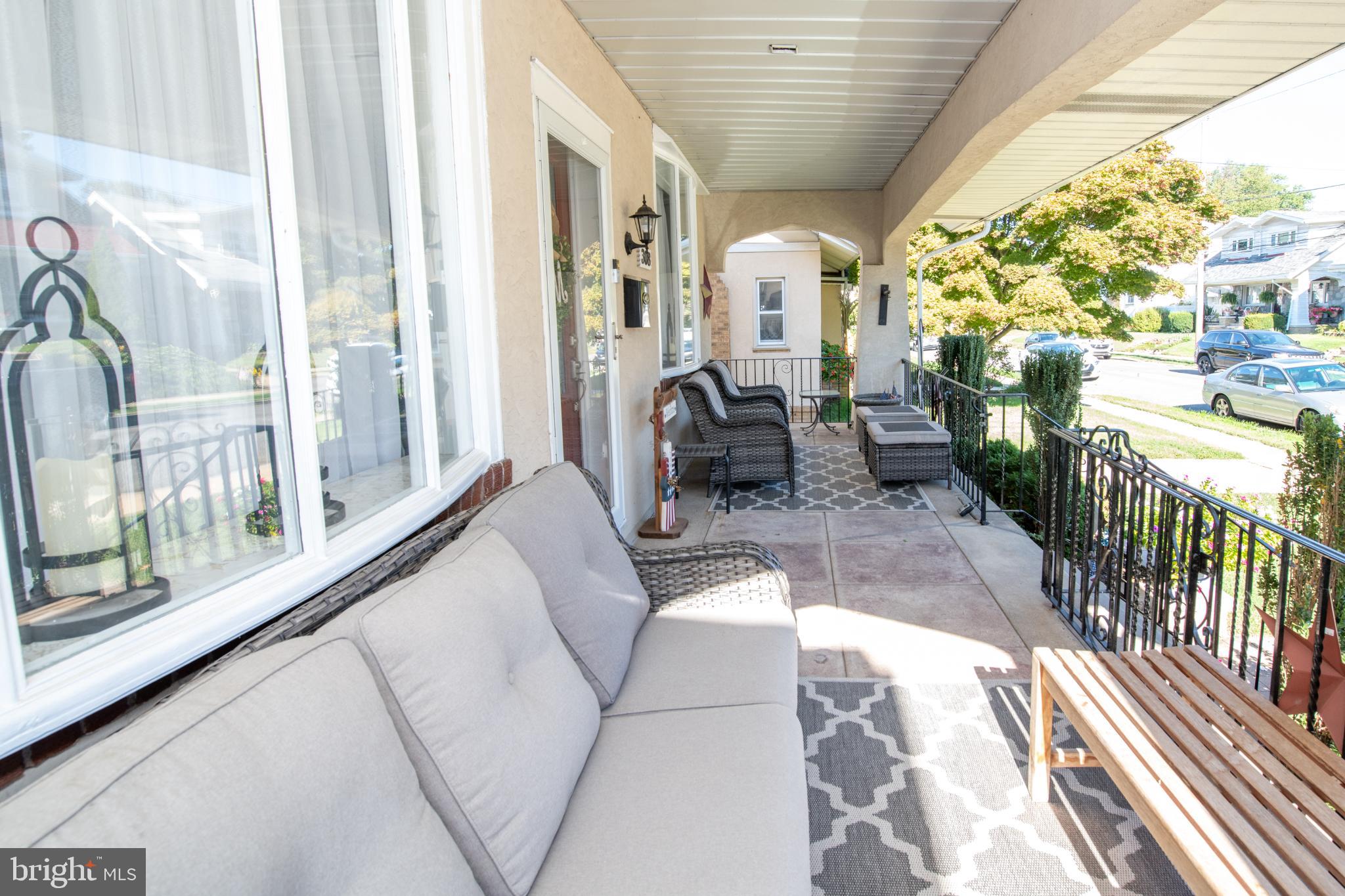 FOX CHASE - Residential