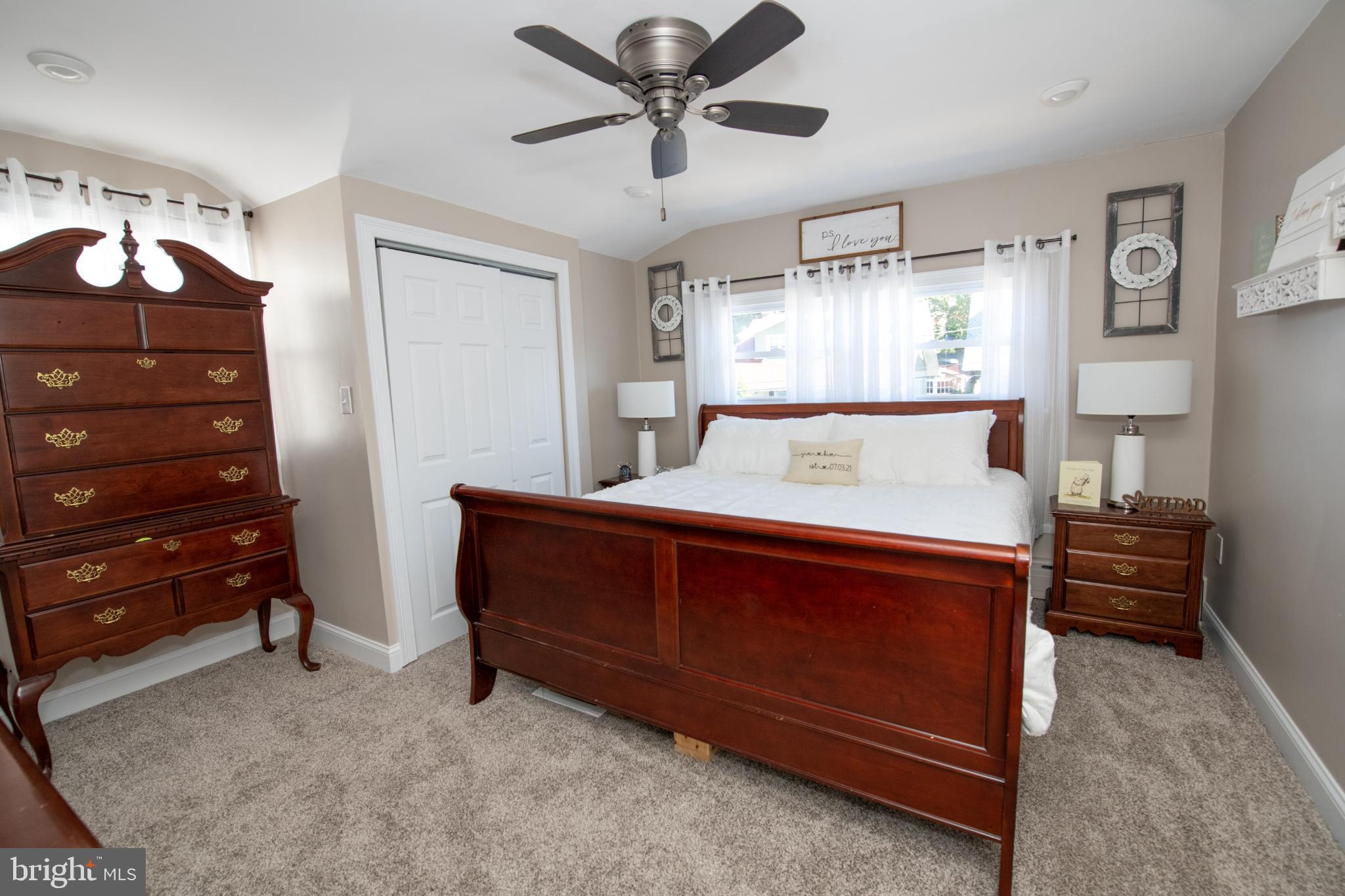 FOX CHASE - Residential