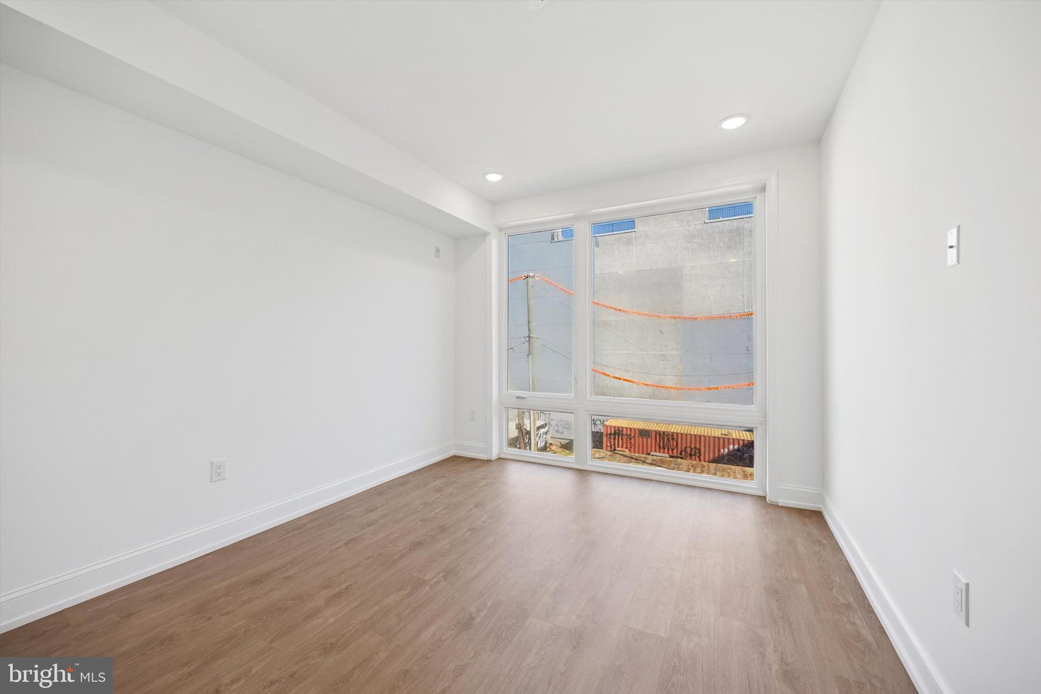 FRANCISVILLE - Residential Lease