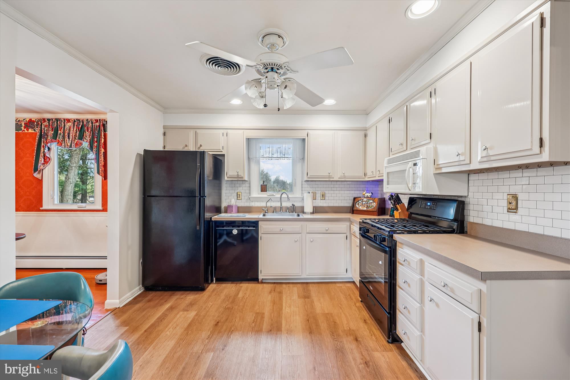 OLD ORCHARD ESTATES - Residential