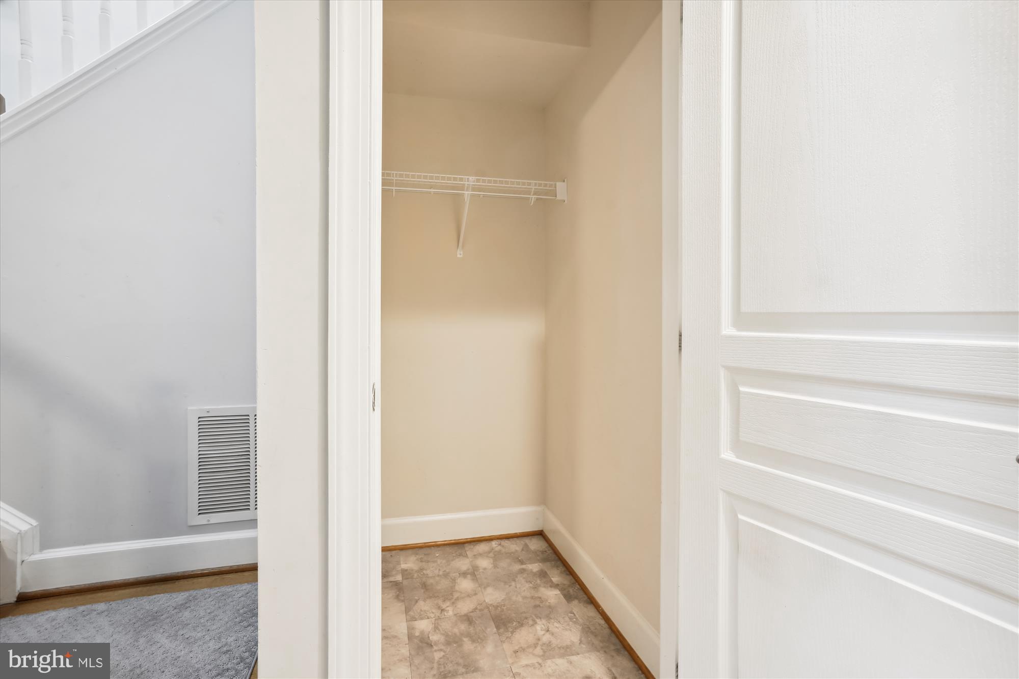 SHIRLINGTON CREST - Residential