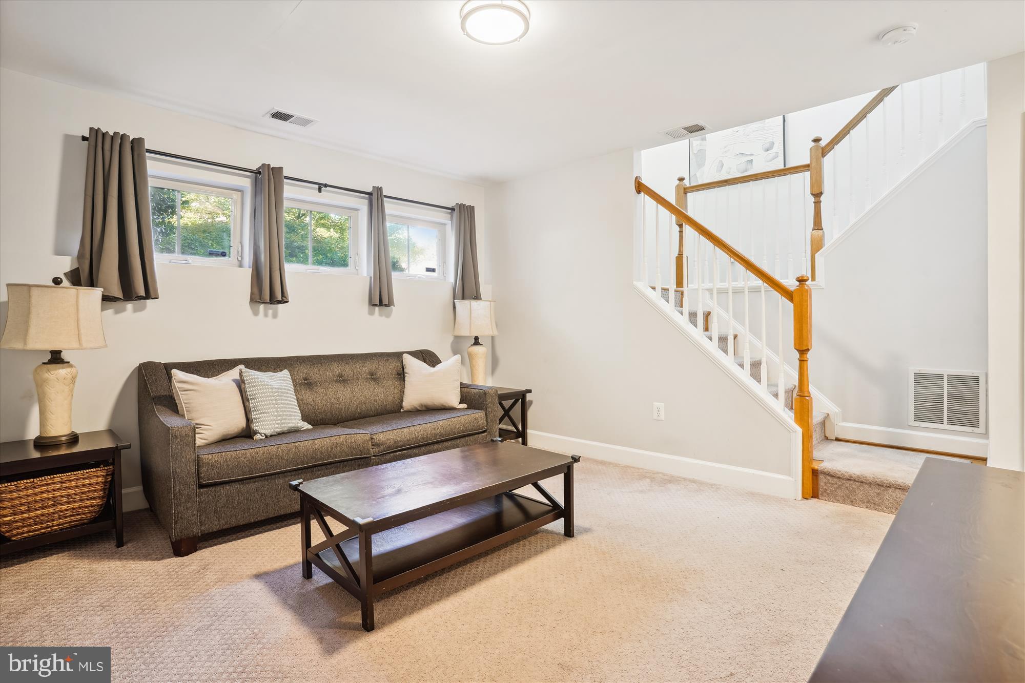 SHIRLINGTON CREST - Residential