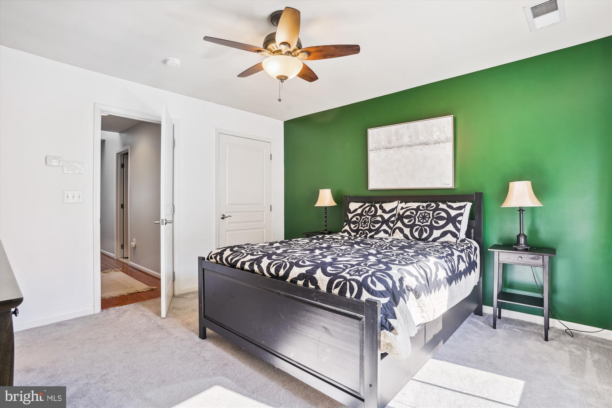 SHIRLINGTON CREST - Residential