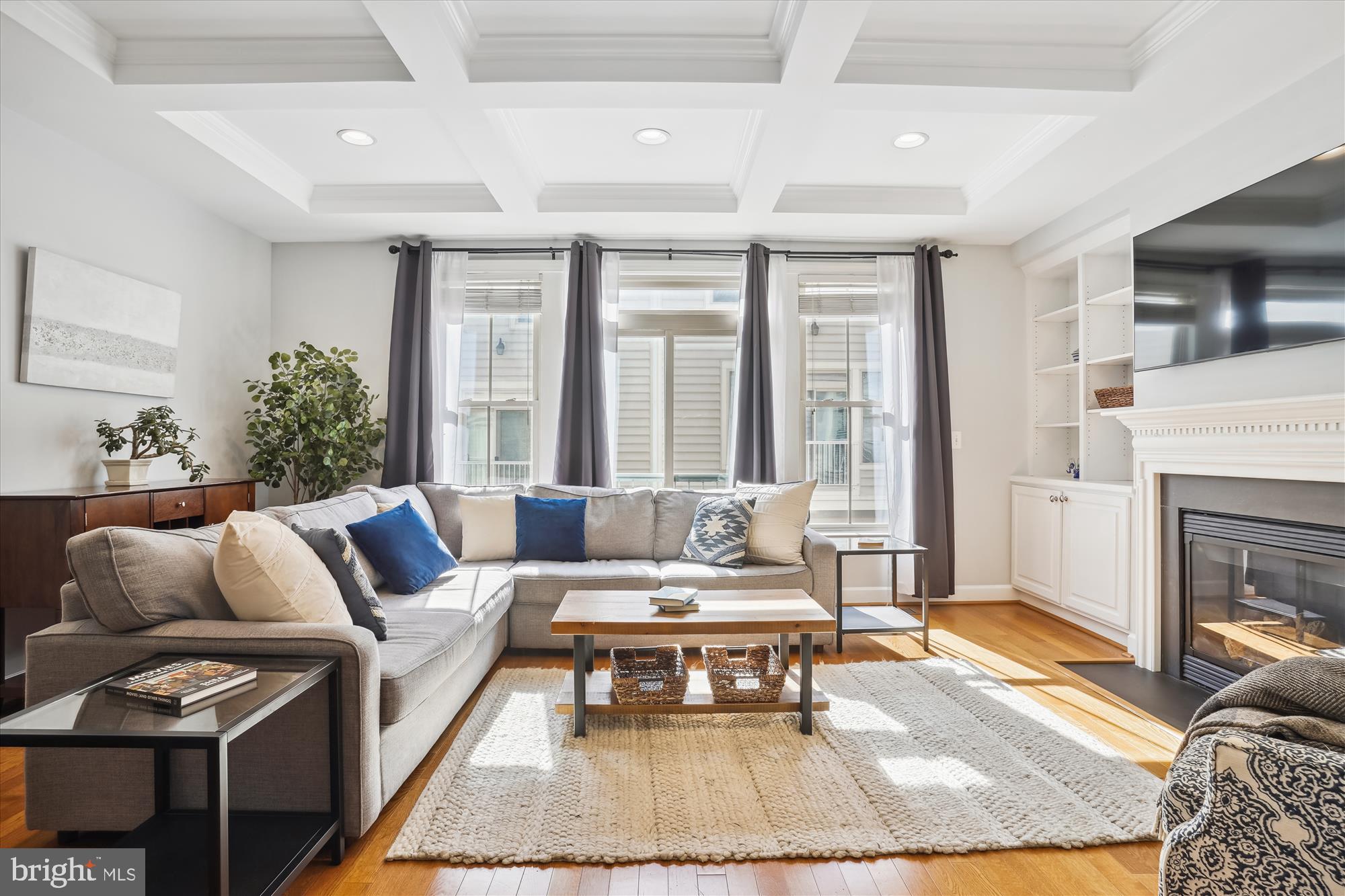 SHIRLINGTON CREST - Residential