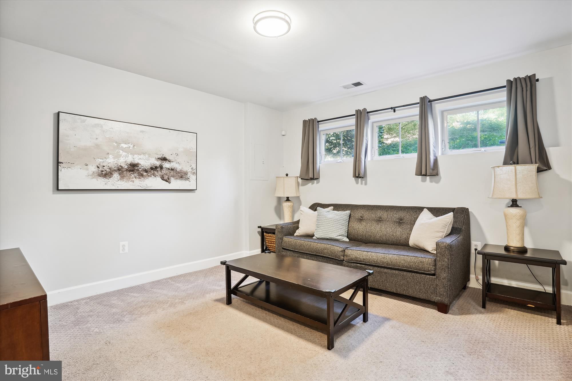SHIRLINGTON CREST - Residential