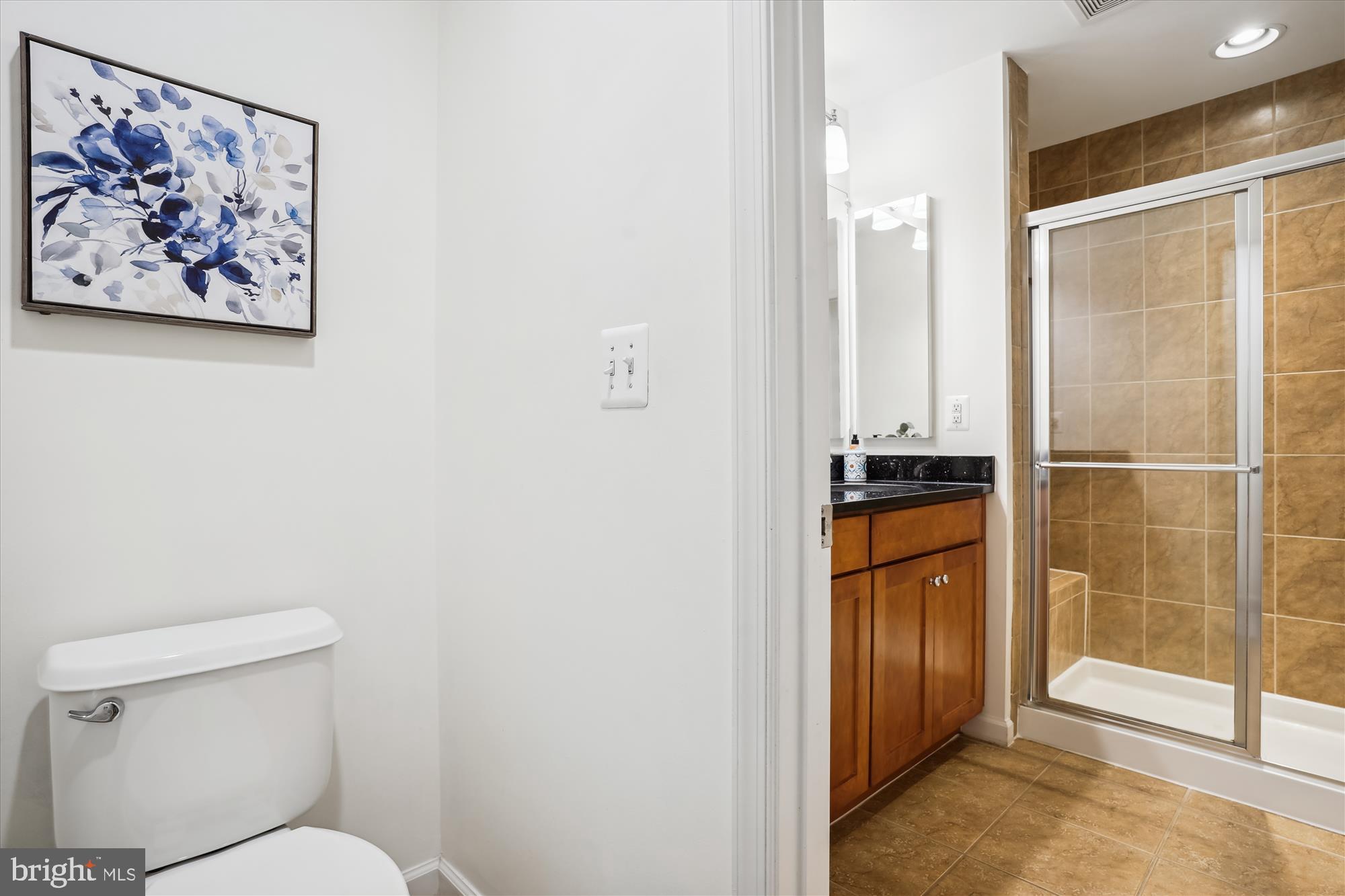 SHIRLINGTON CREST - Residential