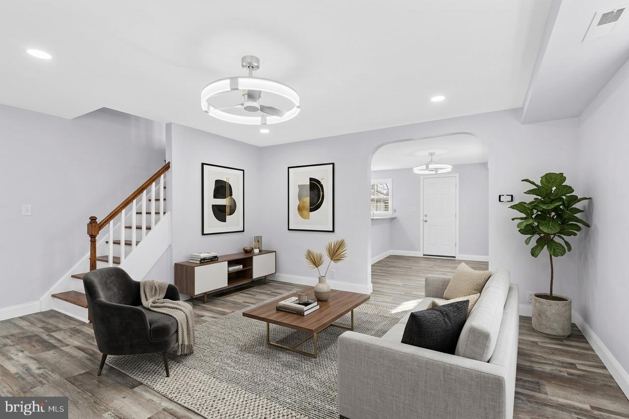 WILLOW WAY - Residential