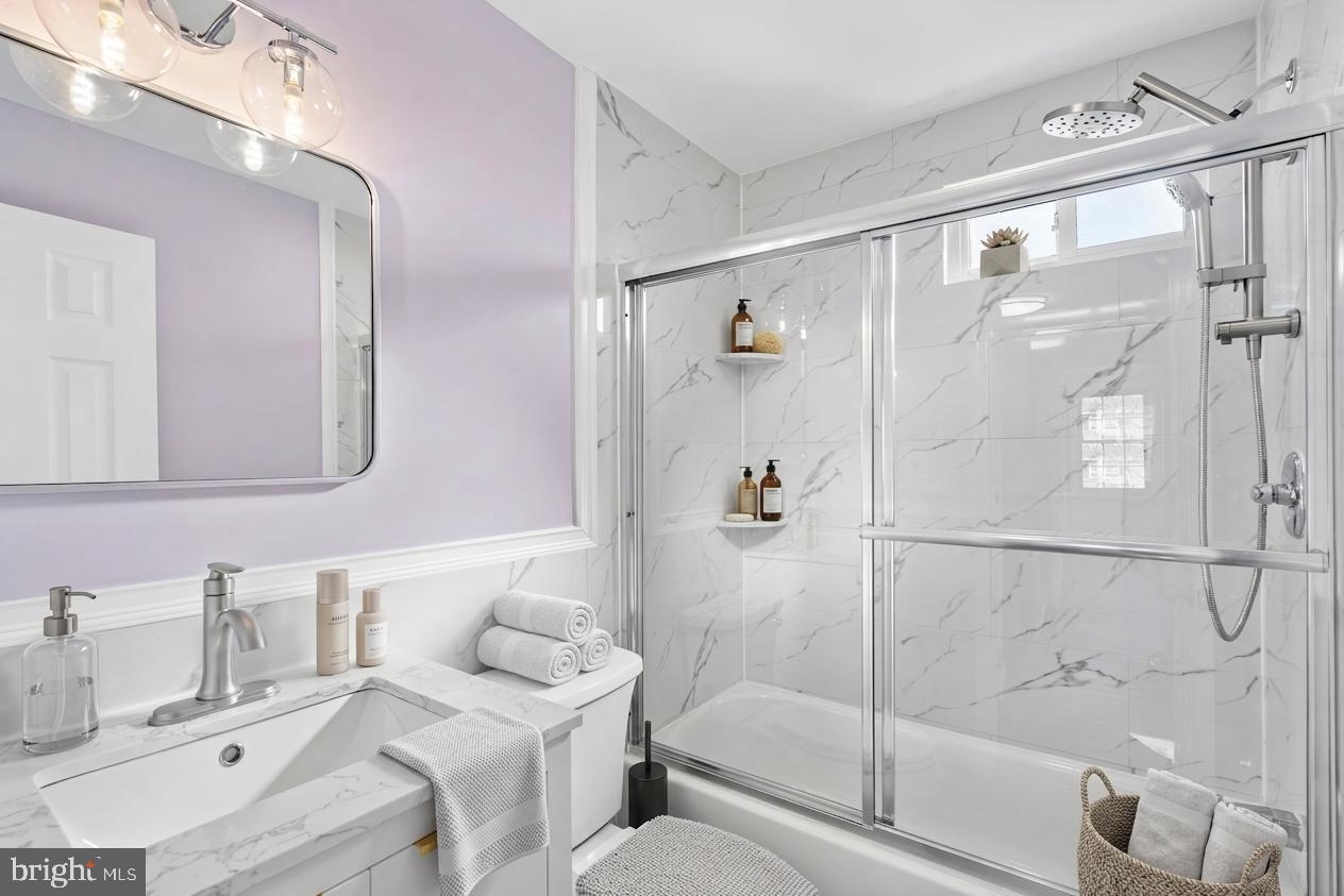 WILLOW WAY - Residential