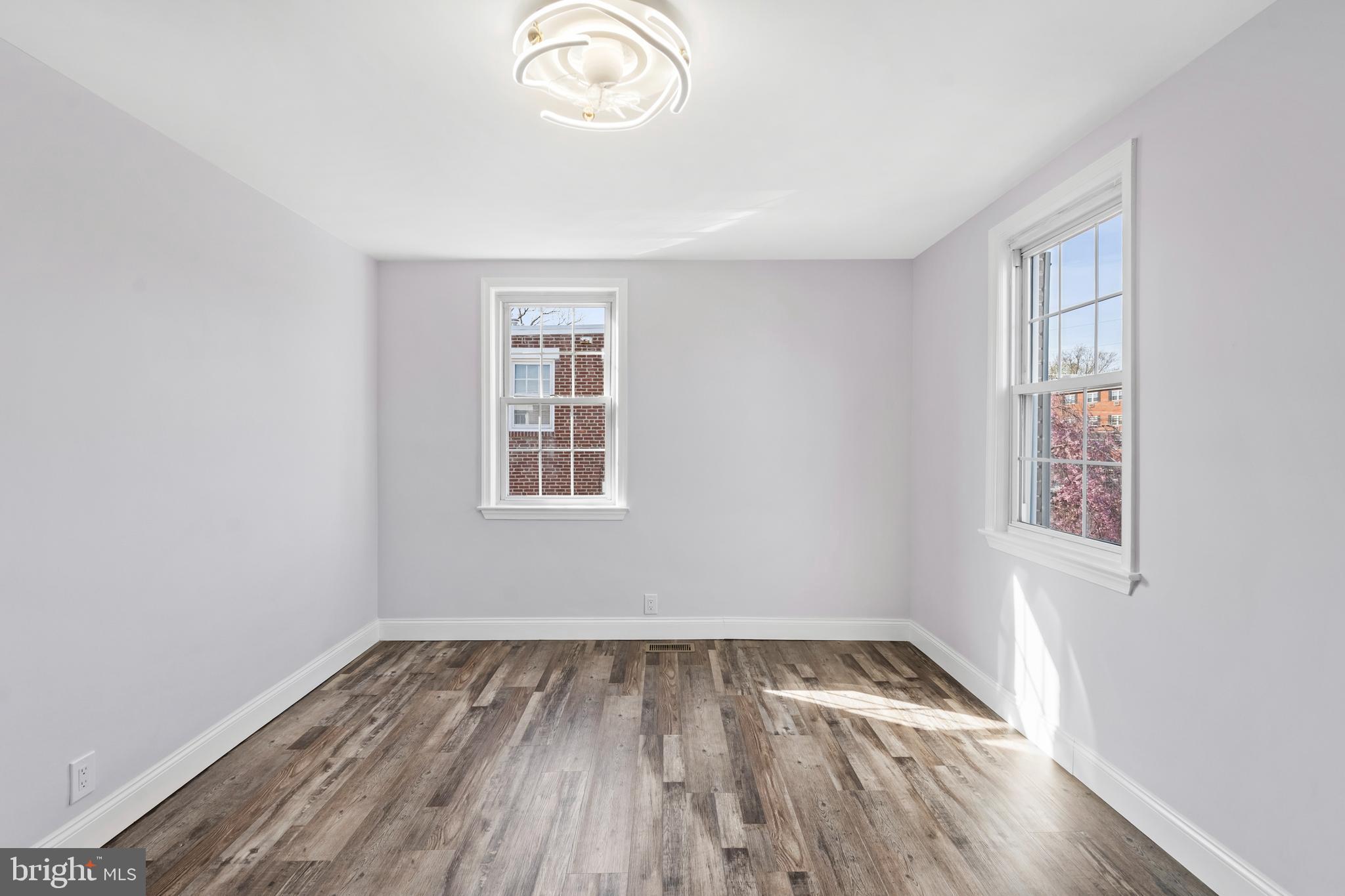 WILLOW WAY - Residential