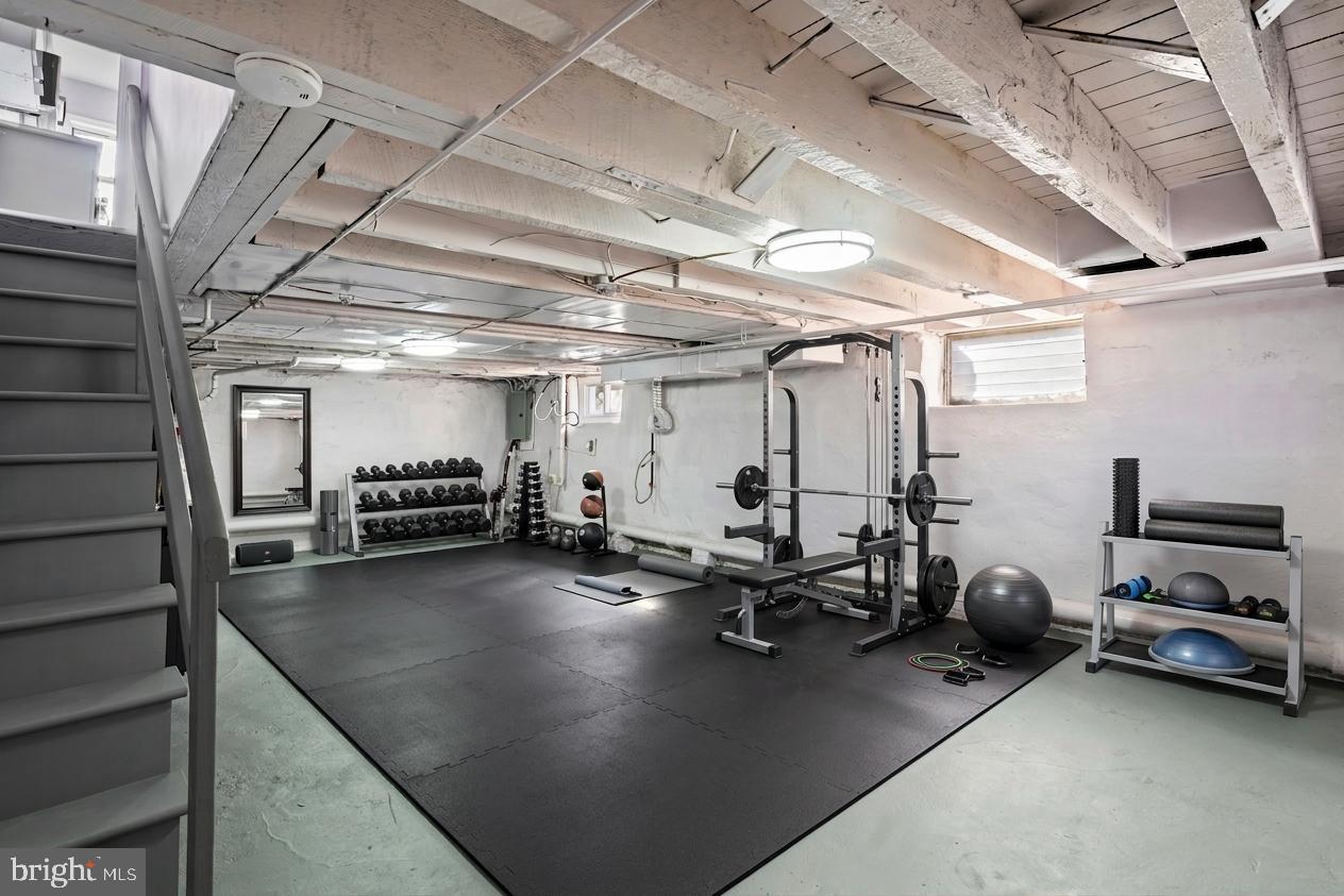 WILLOW WAY - Residential