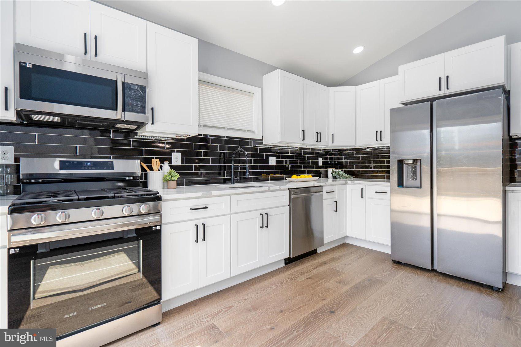 WALTHERSON - Residential