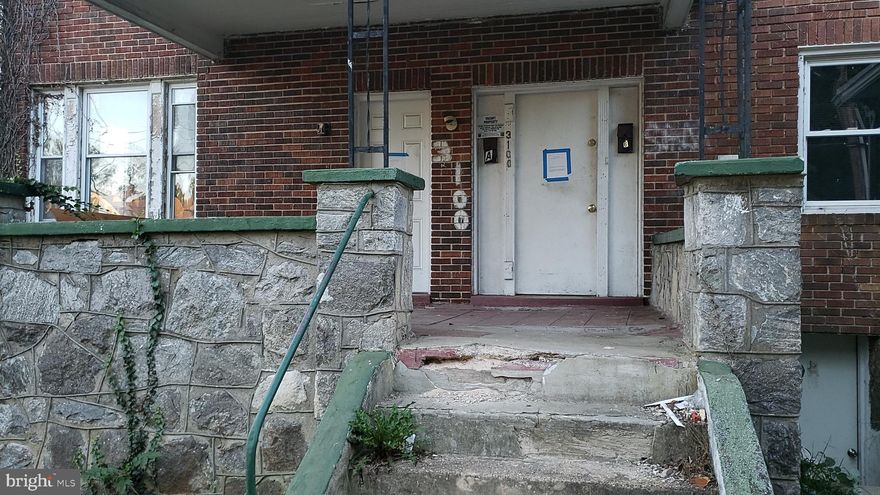 Hold Harmless required for all showings. Combo will not be provided without the Hold Harmless signed by all parties. 2 Unit end of group located in Forest Park. Seller uncertain if Ground Rent exist and will not redeem. All offers must have POF attached.