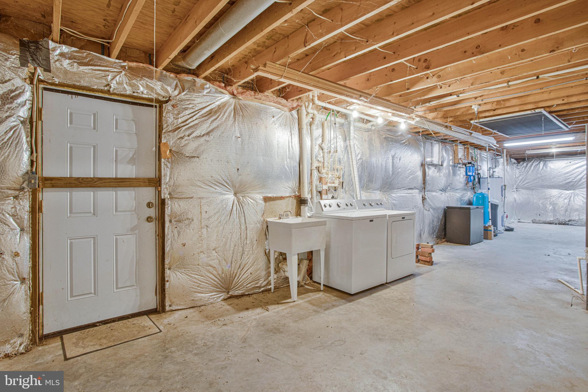 LOTHIAN ESTATES - Residential