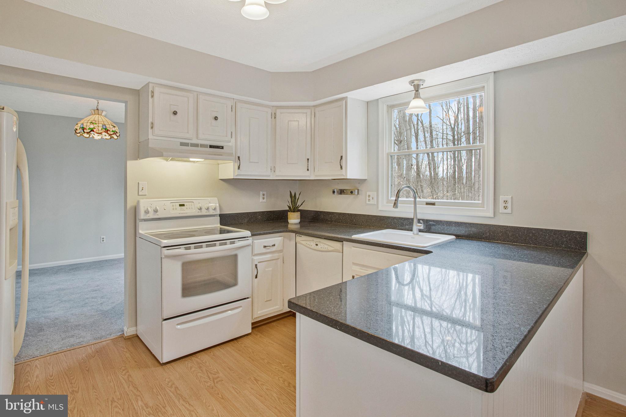 LOTHIAN ESTATES - Residential