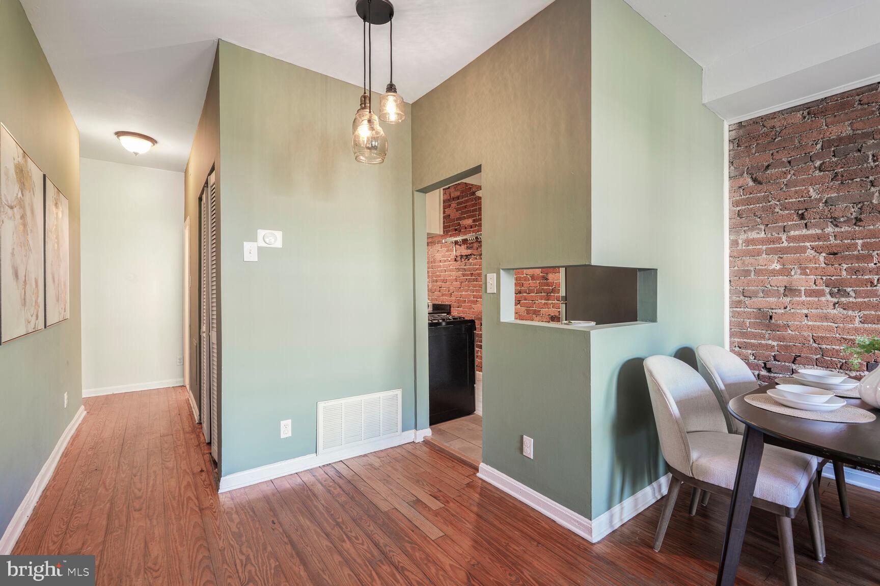 OLD CITY #1 - Residential Lease