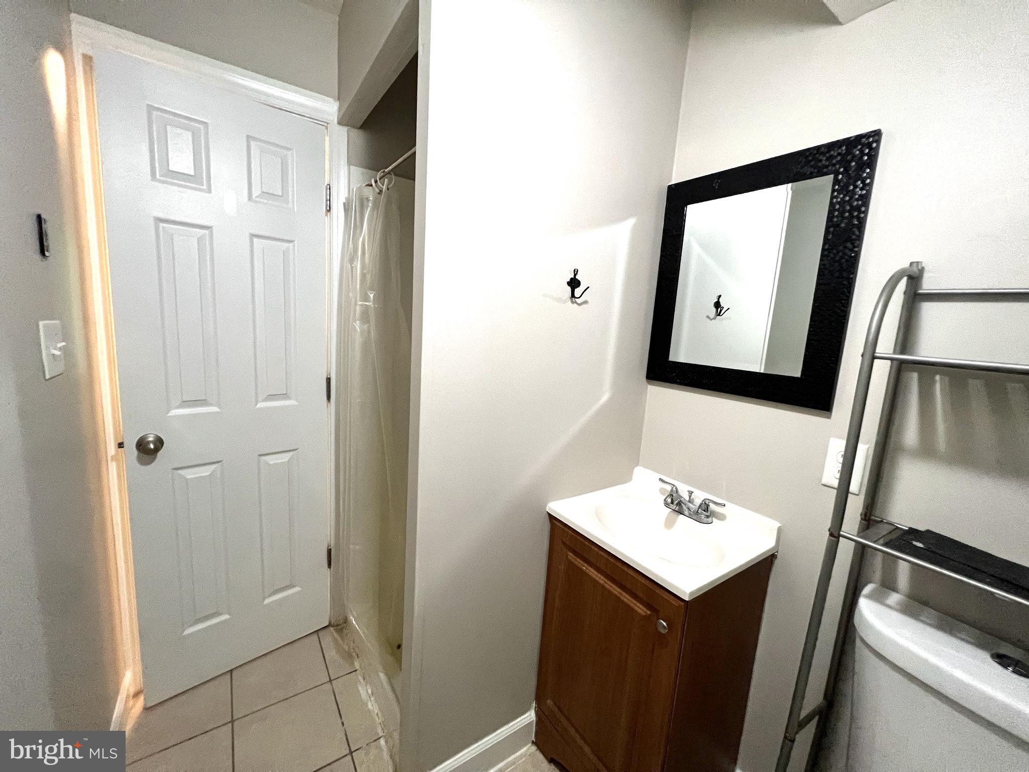 GREENFIELD CROSSING - Residential Lease