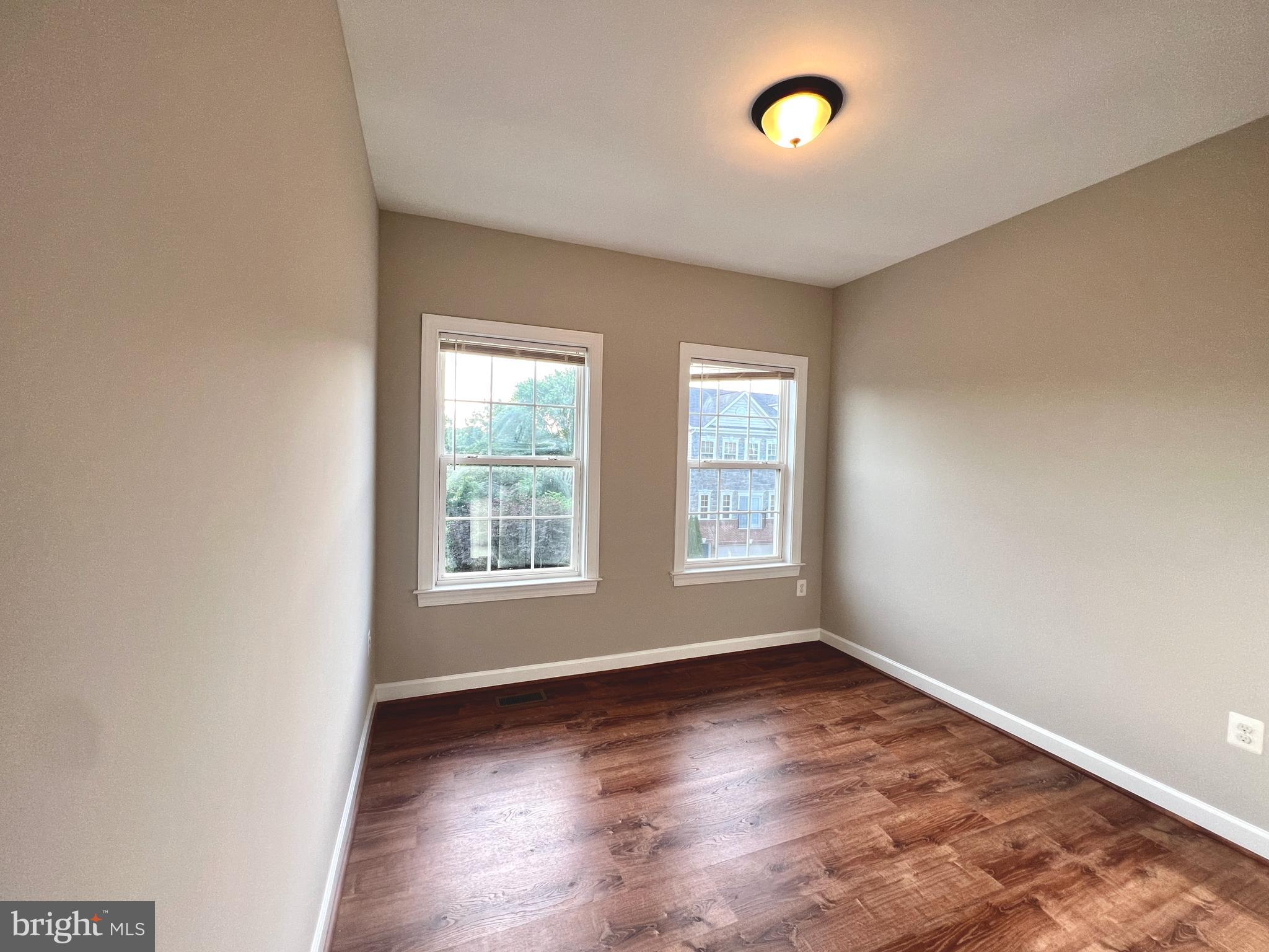 GREENFIELD CROSSING - Residential Lease