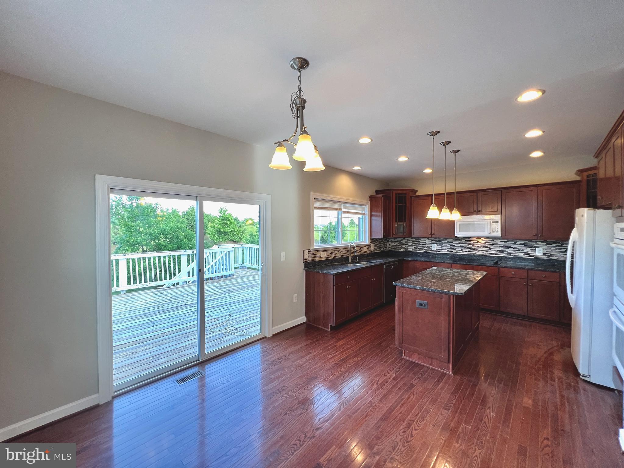 GREENFIELD CROSSING - Residential Lease