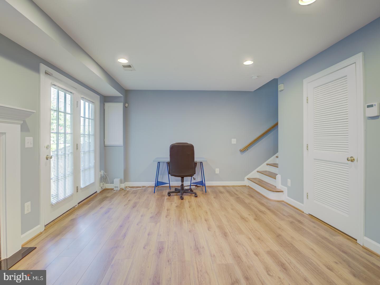 LORTON VALLEY - Residential Lease